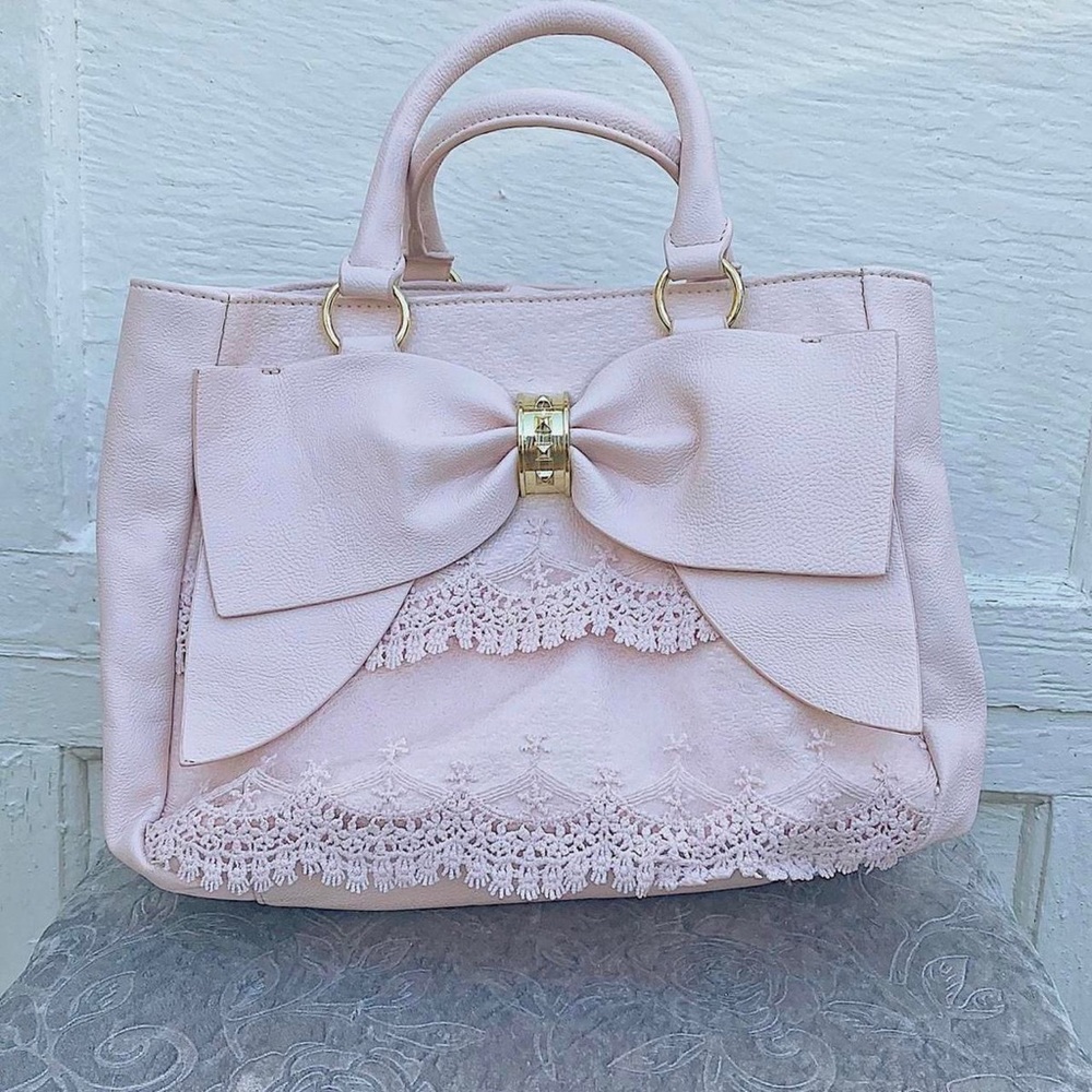 Dusty Pink Lace Betsey Johnson Crossbody